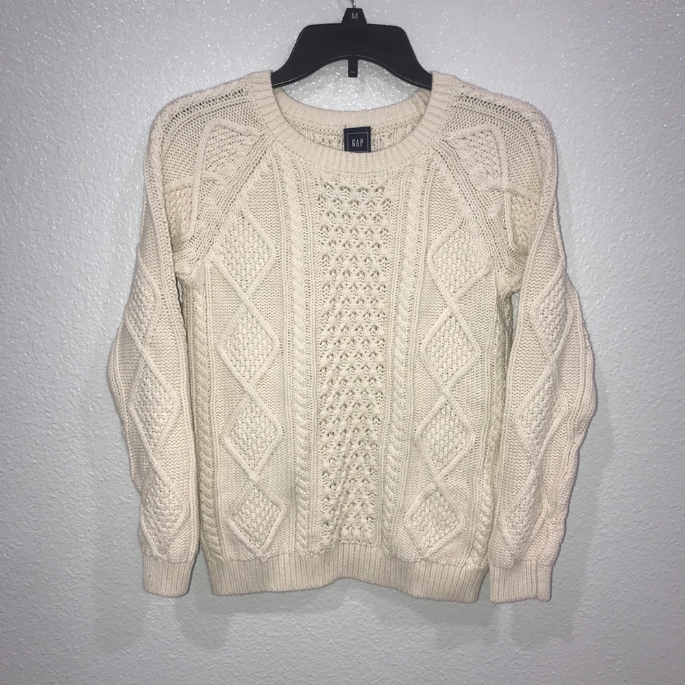 Gap cable knit sweater